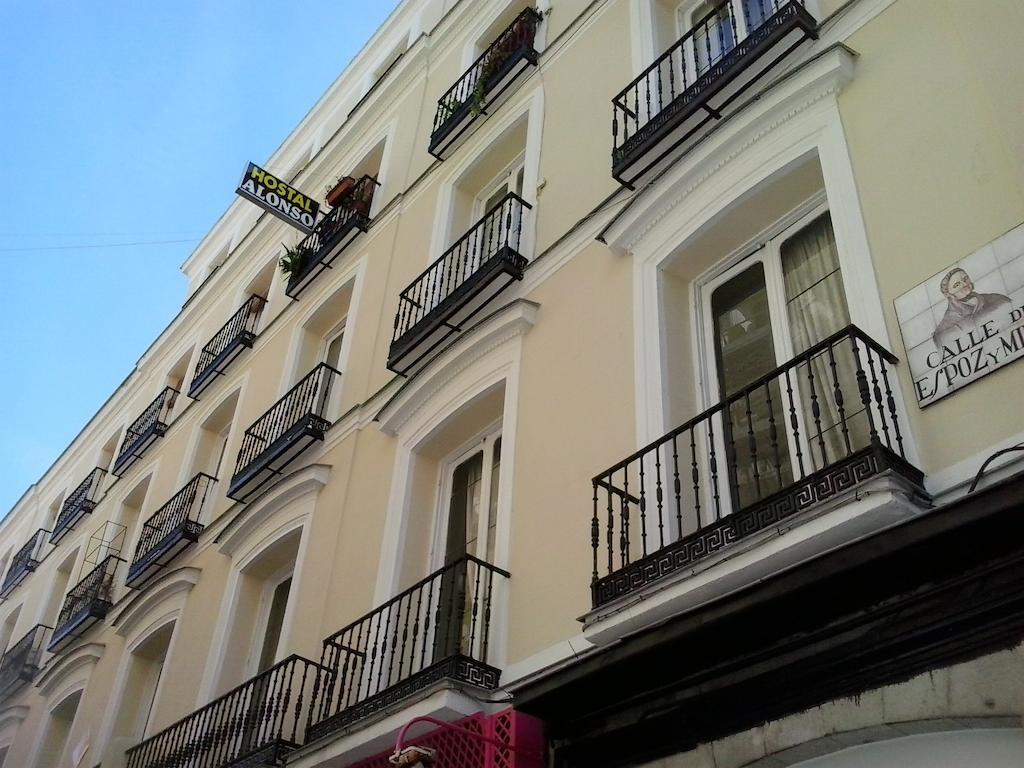 Hostal Alonso Madrid Exterior foto